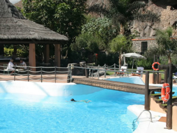 Hotels Playa Santiago